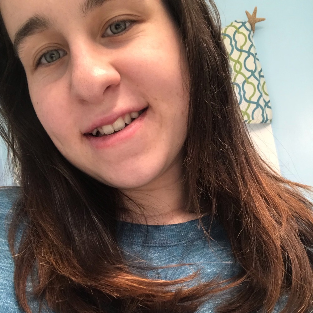 Meet your Posher, Lydia ann